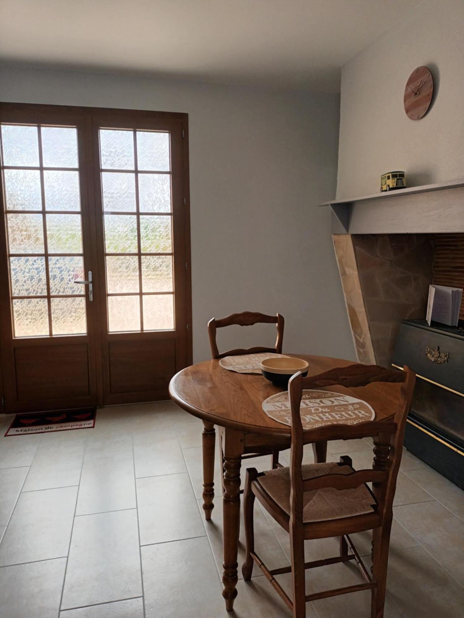 Gite Aux Vieux Bois Lunas  Kamer foto